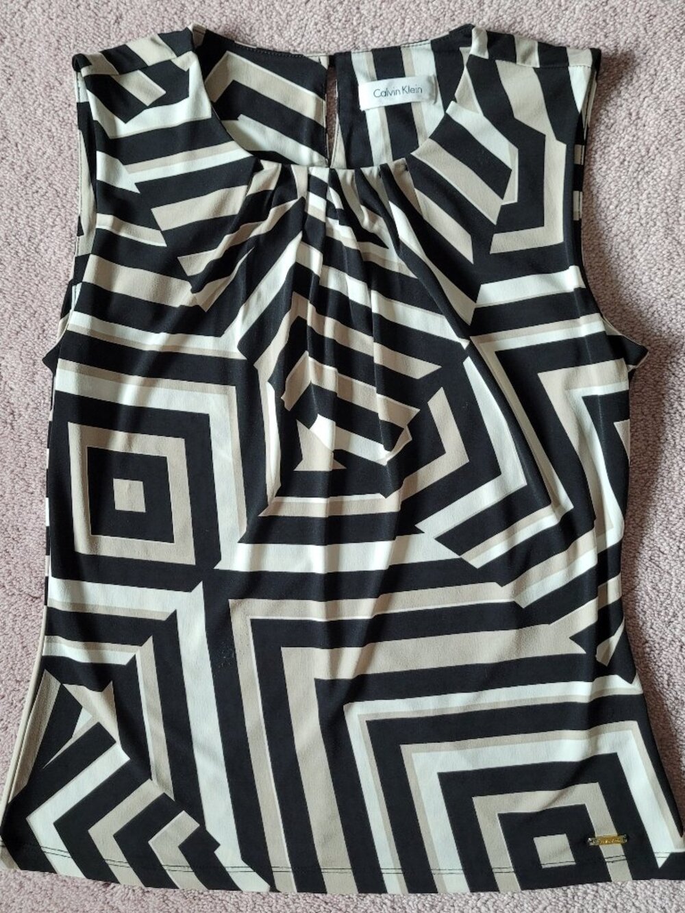 Calvin Klein Black Beige White Pleated Front Sleeveless Top Blouse Size Small